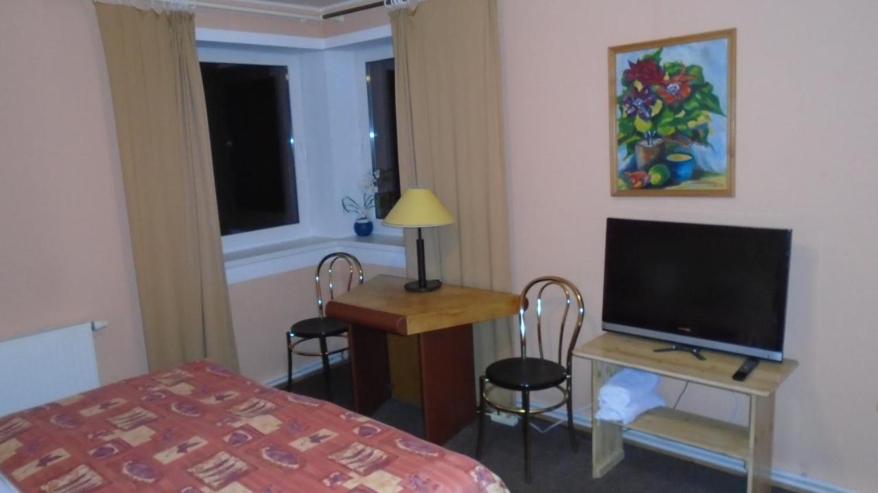 Hotel Getliin Saku Kültér fotó