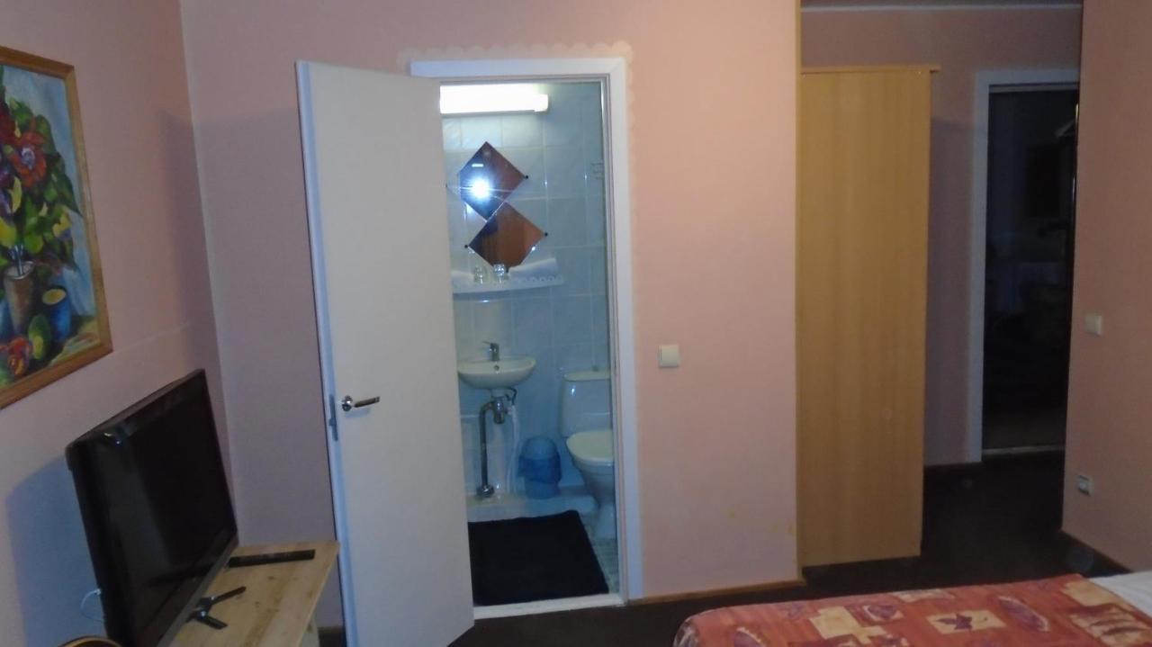 Hotel Getliin Saku Kültér fotó