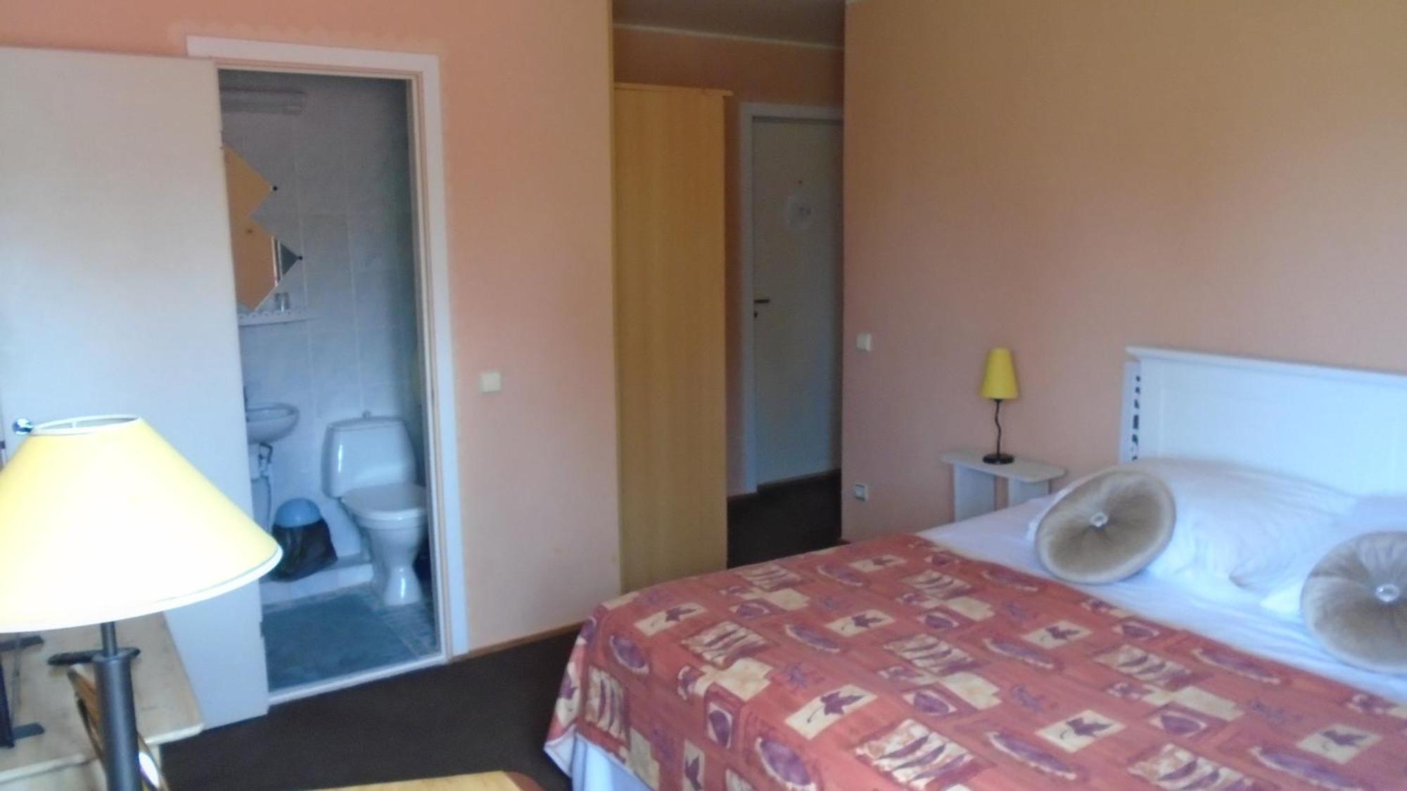 Hotel Getliin Saku Kültér fotó