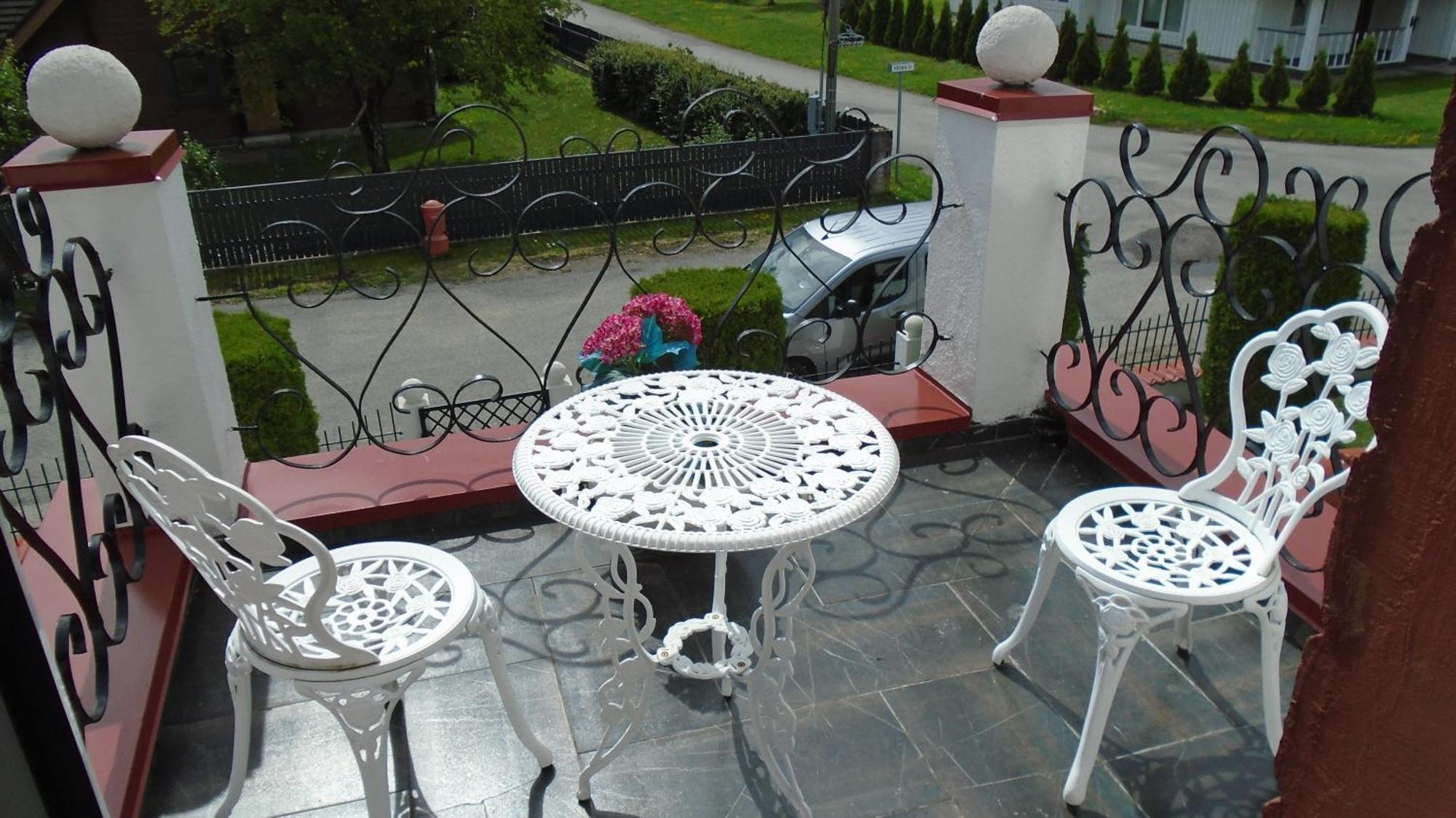 Hotel Getliin Saku Kültér fotó