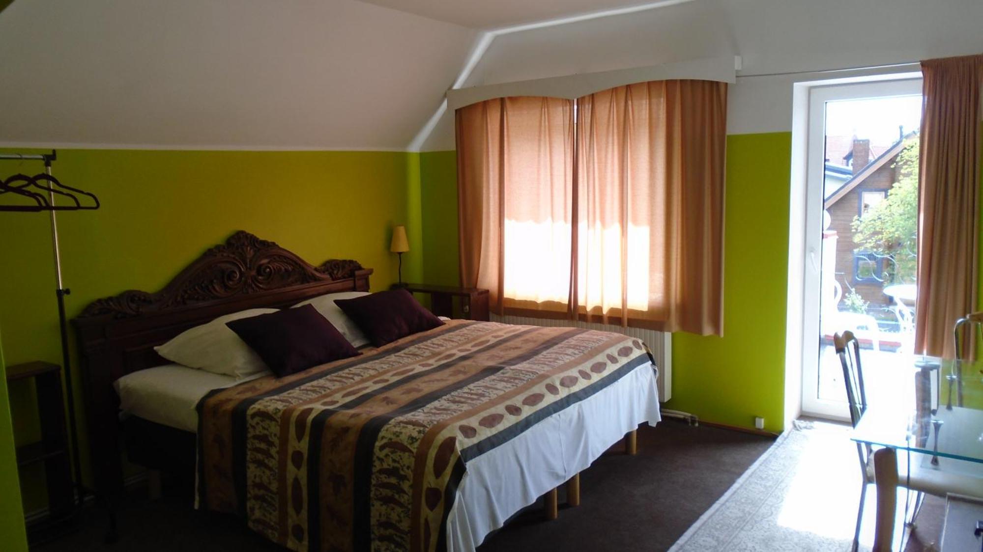 Hotel Getliin Saku Kültér fotó