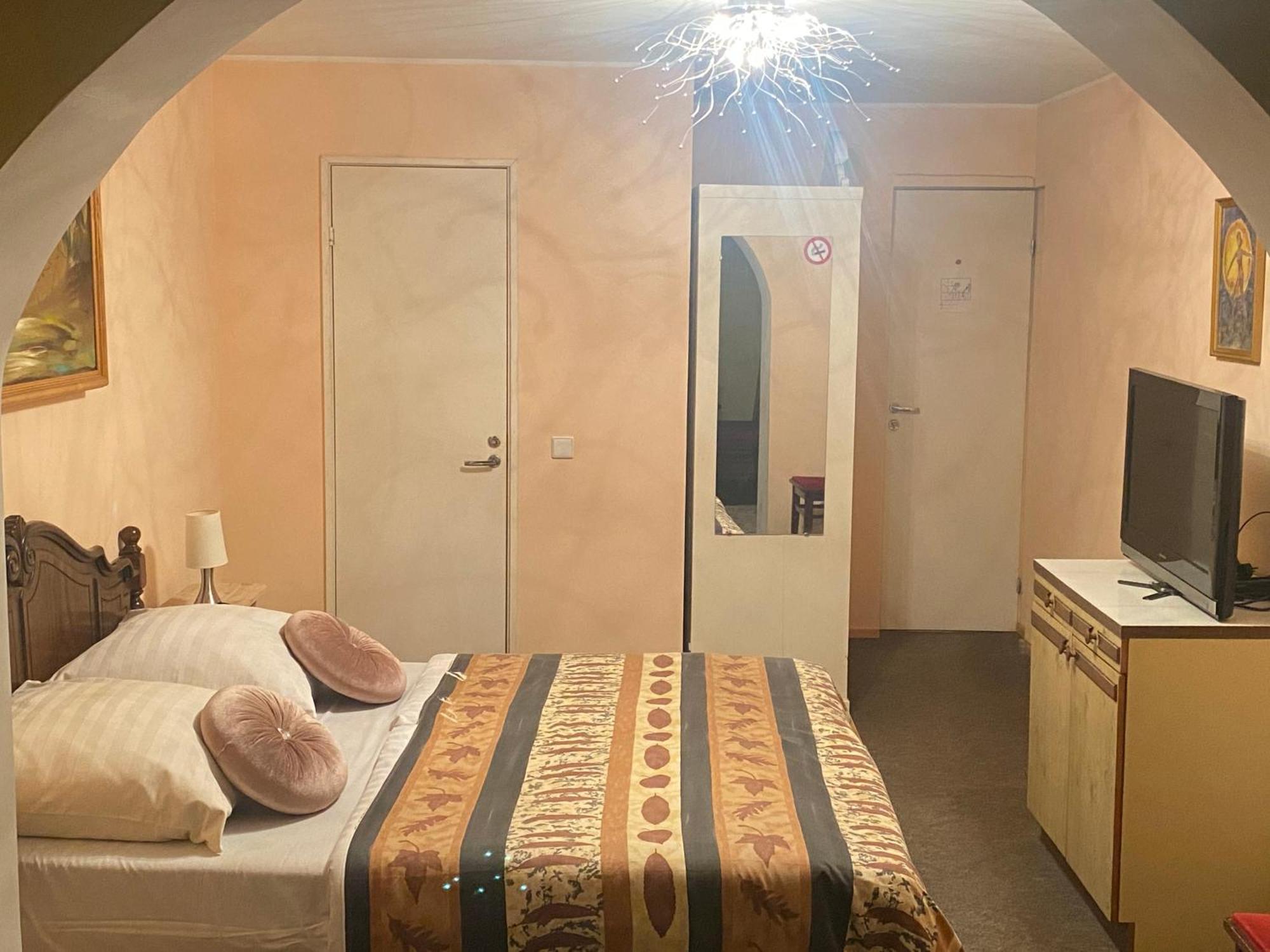 Hotel Getliin Saku Kültér fotó